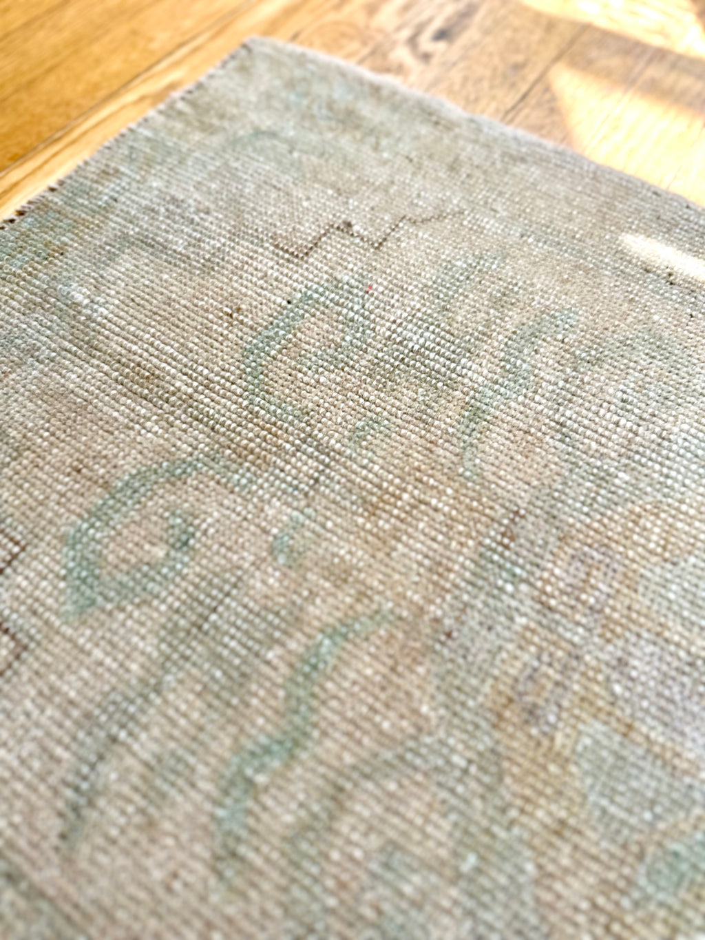 Vintage Turkish Oushak Rug - Neutral