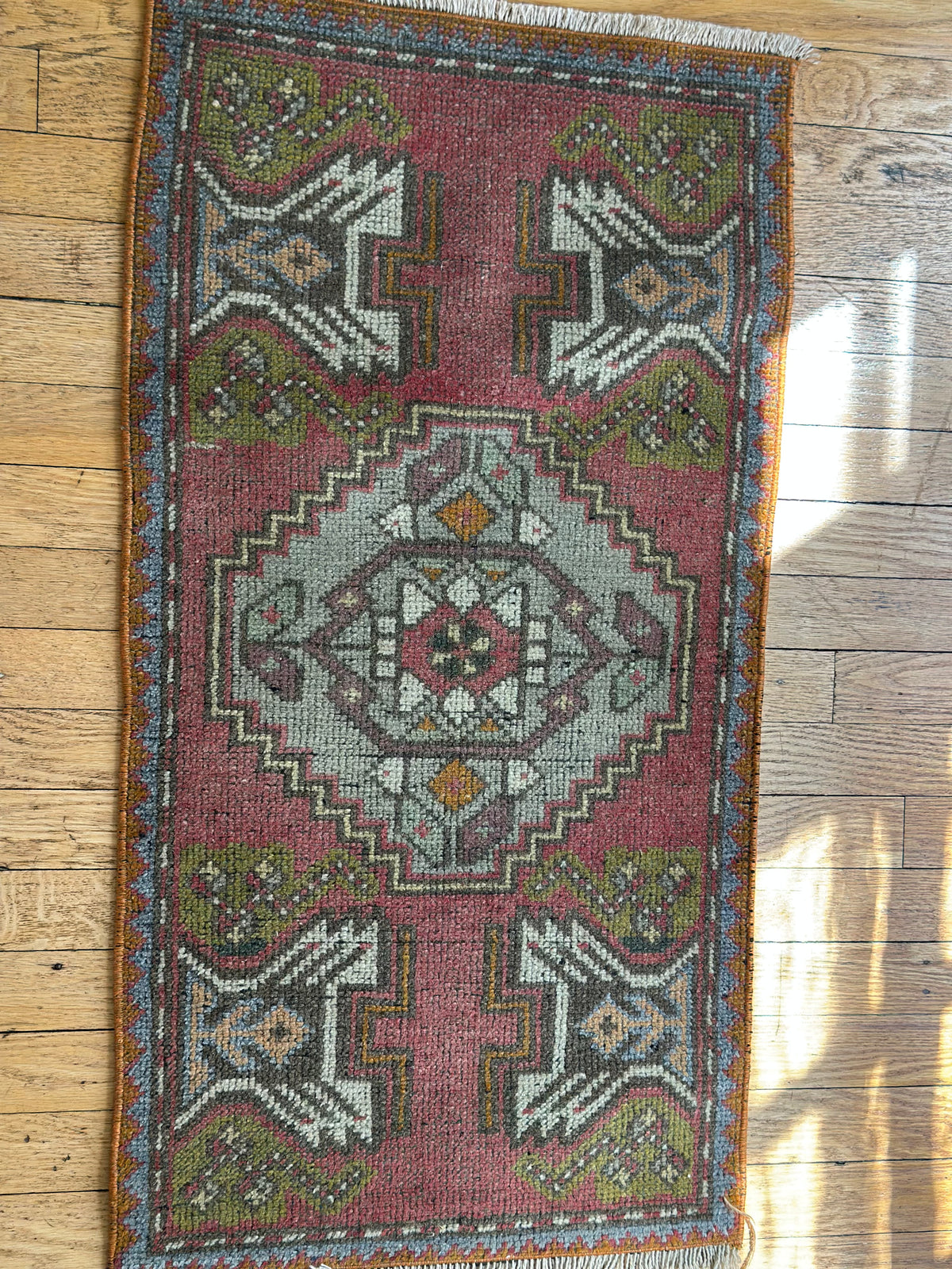 Vintage Turkish Oushak Rug - Red Multi